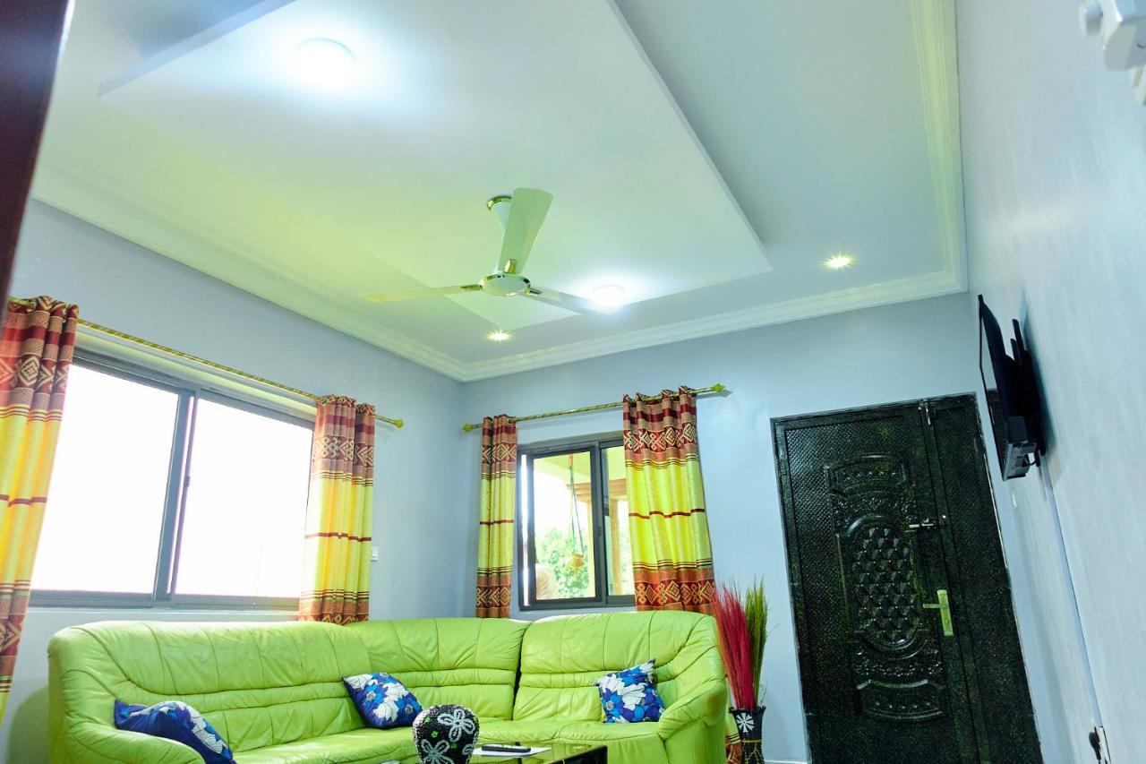 Indigo Cottage And Apartment Kumasi Extérieur photo