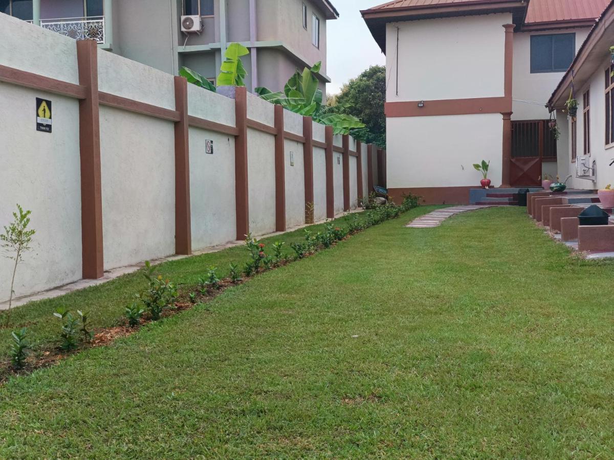 Indigo Cottage And Apartment Kumasi Extérieur photo