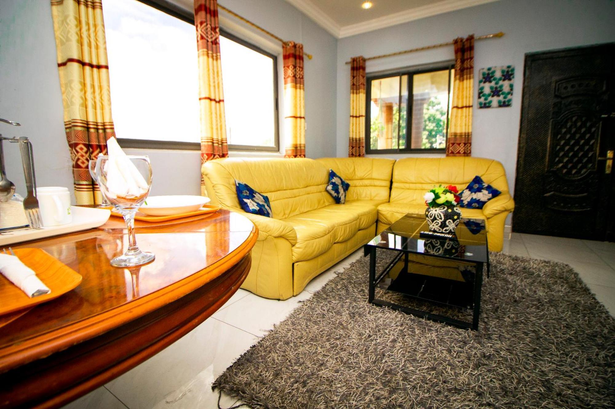 Indigo Cottage And Apartment Kumasi Extérieur photo